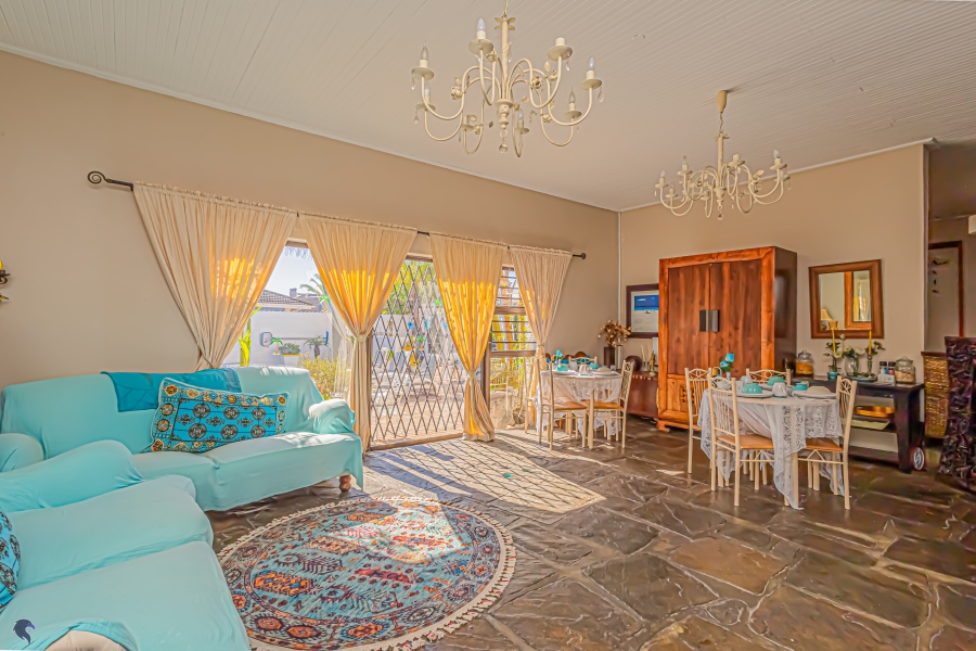 8 Bedroom Property for Sale in Country Club Western Cape